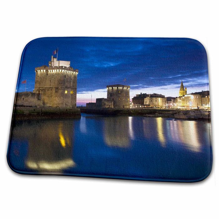 Dish Drying Mat - France, Poitou-Charentes, La Rochelle, Port Towers - EU09 WBI3235 - Walter Bibikow France